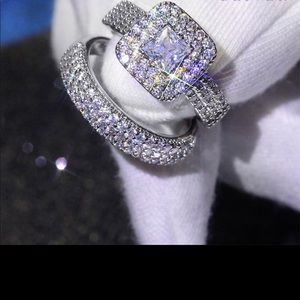 925 Simulated Diamond Wedding/Anniversary Ring Set